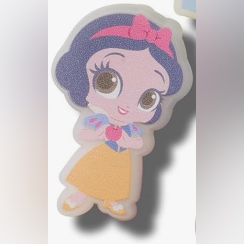 Crocs Snow White Jibbitz